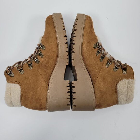 Cliffs By White Mountain Women's Brown Lace up Faux Fur Boots US Size 6.5M - Picture 6 of 8